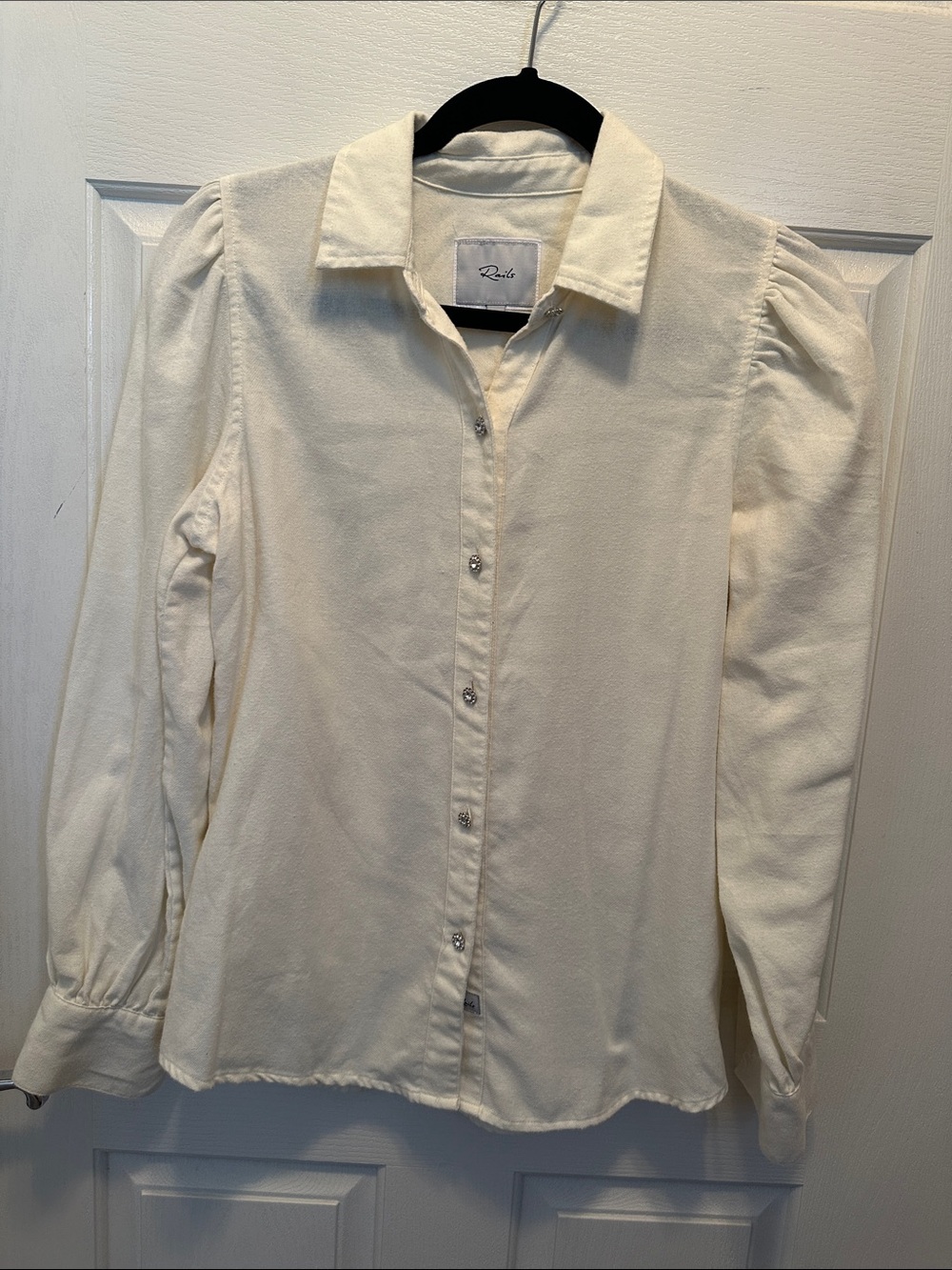 Rails Cream Button-Up Top with Puff Shoulders and rhinestone buttons Size Small